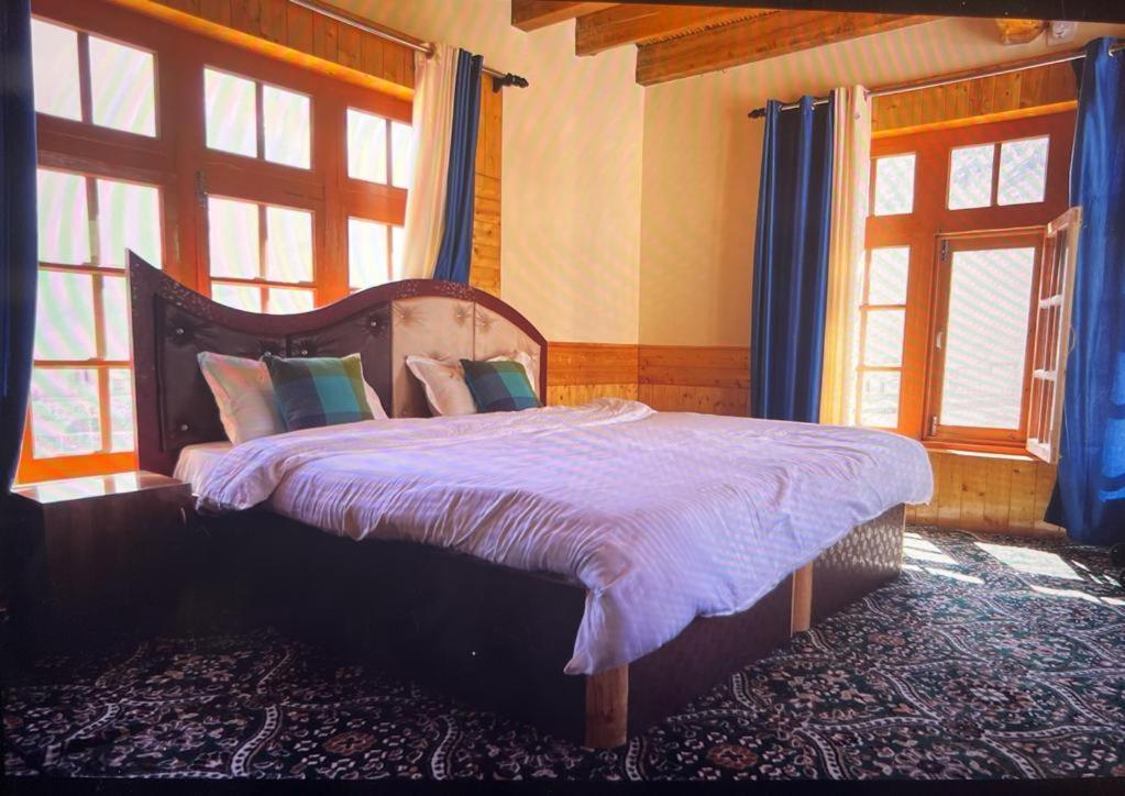 Guru View Home Stay Padam Екстериор снимка